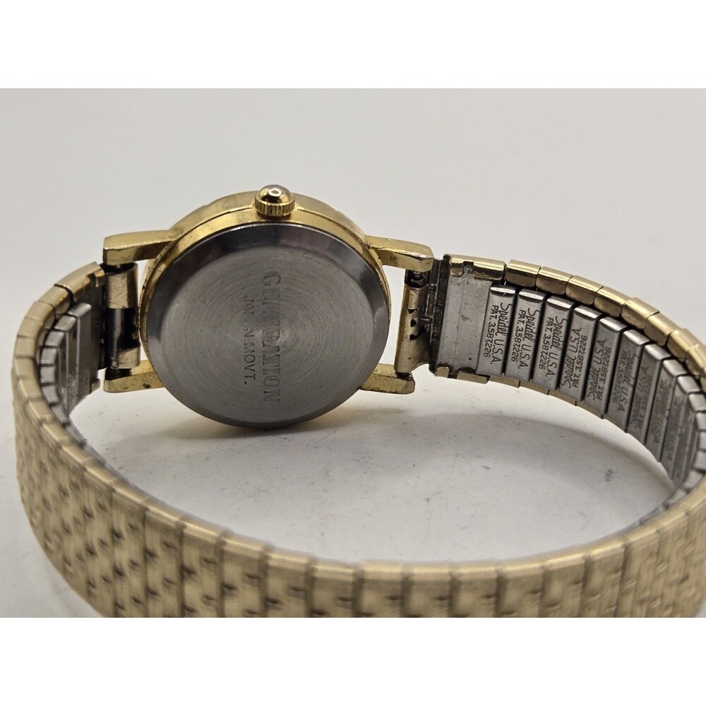 Designer Watch Classic Genuine Diamond Quartz Gold Tone Woman’s New Battery - Picture 9 of 9